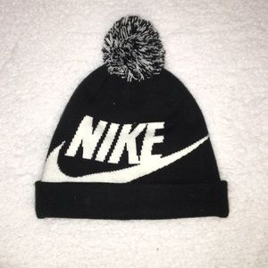NIKE STOCKING HAT